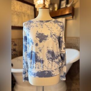 TRIXXI Blue and White Tie-Dye Top dolman style size small